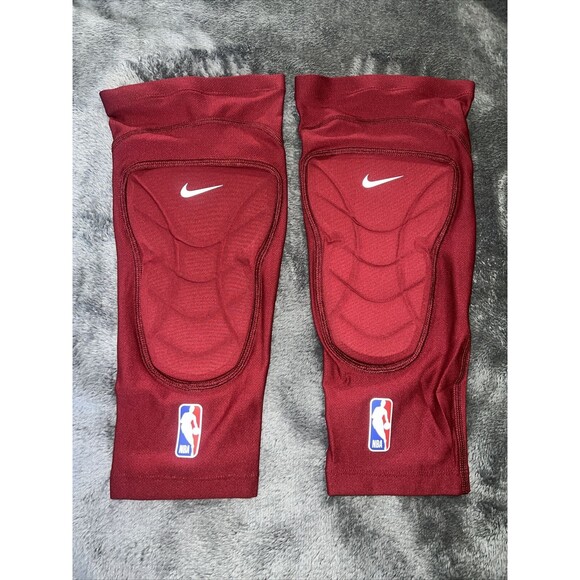 2X/3X Nike NBA Hyperstrong Mens Padded Compression Knee Sleeves/Pads - Picture 1 of 4